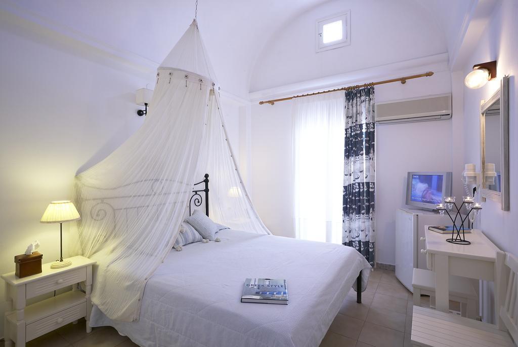 Hotel Matina Kamári Esterno foto