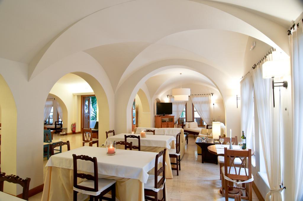 Hotel Matina Kamári Esterno foto