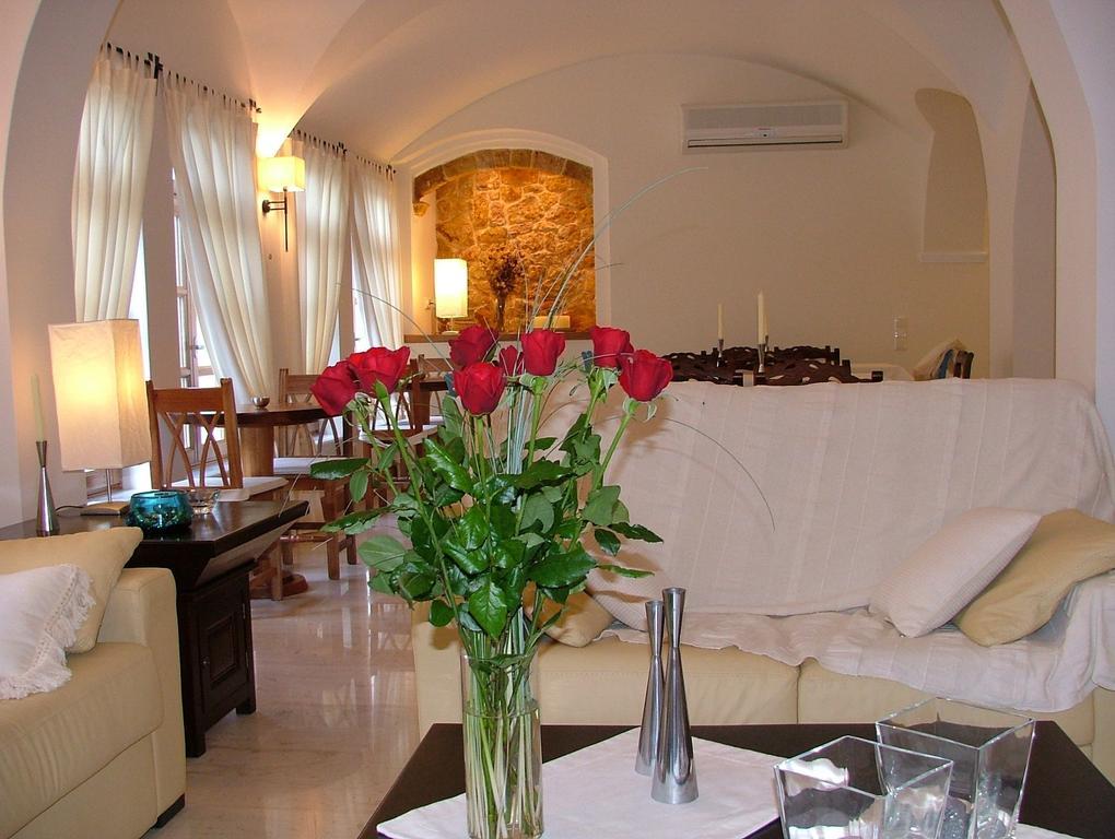 Hotel Matina Kamári Esterno foto