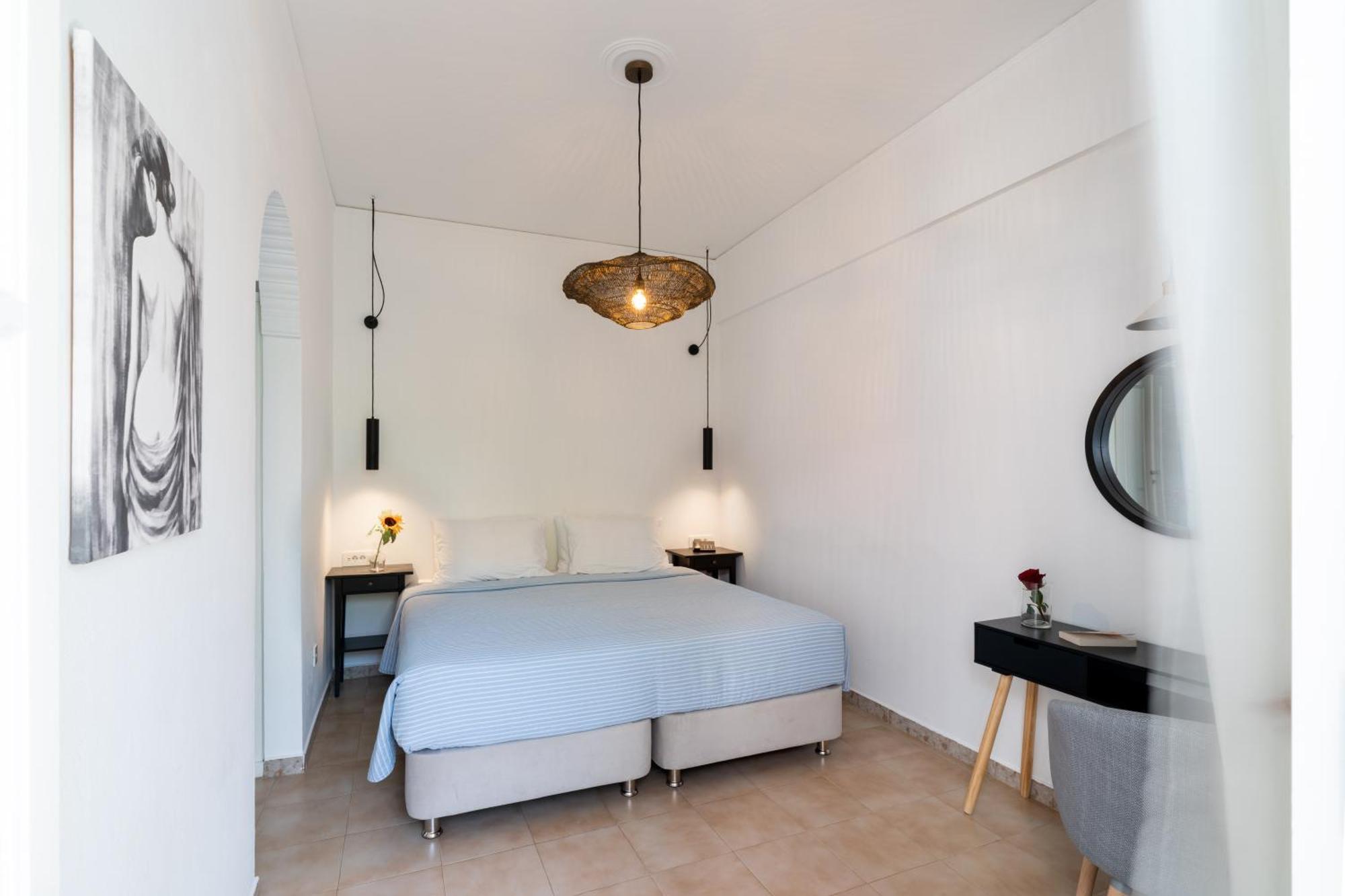 Hotel Matina Kamári Esterno foto